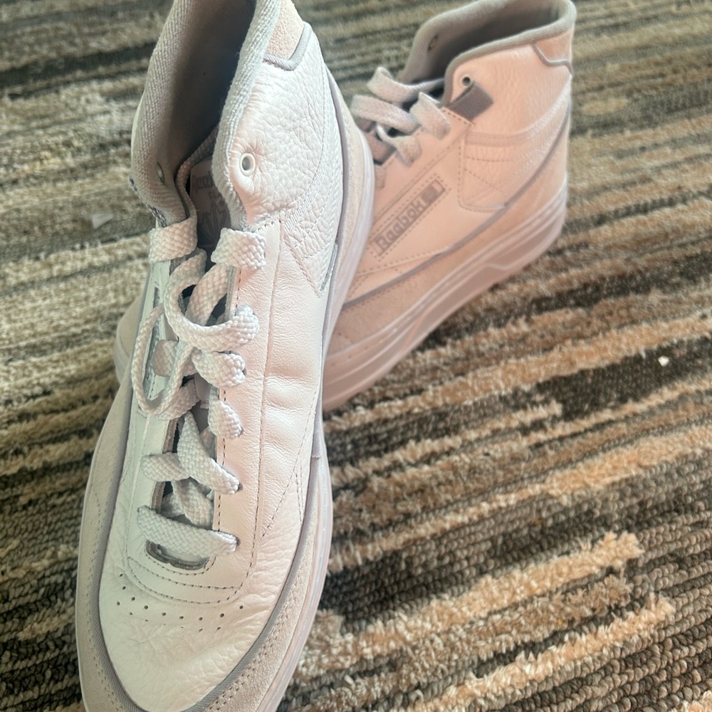Reebok high tops brand new size 10